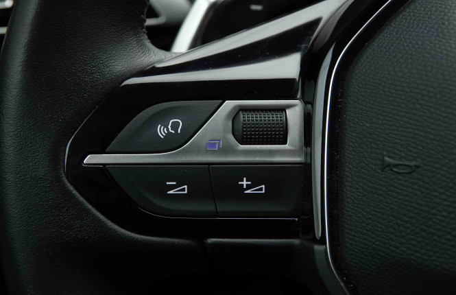 PEUGEOT_PEUGEOT_3008_2653110_17.jpg