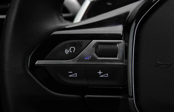 PEUGEOT_PEUGEOT_3008_2653111_19.jpg