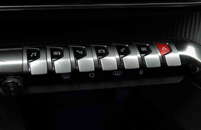 PEUGEOT_PEUGEOT_3008_2653115_14.jpg