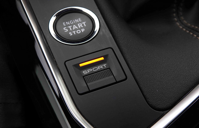 PEUGEOT_PEUGEOT_3008_2653196_16.jpg
