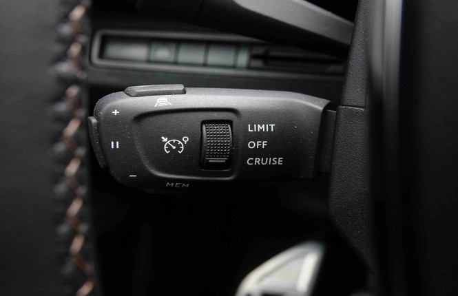 PEUGEOT_PEUGEOT_3008_2653196_21.jpg