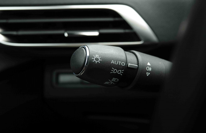 PEUGEOT_PEUGEOT_3008_2654004_17.jpg PEUGEOT_PEUGEOT_3008_2654004_17.jpg