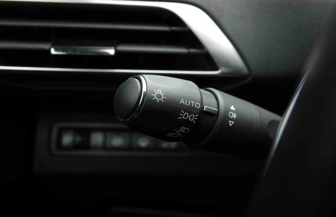 PEUGEOT_PEUGEOT_3008_2654228_17.jpg PEUGEOT_PEUGEOT_3008_2654228_17.jpg