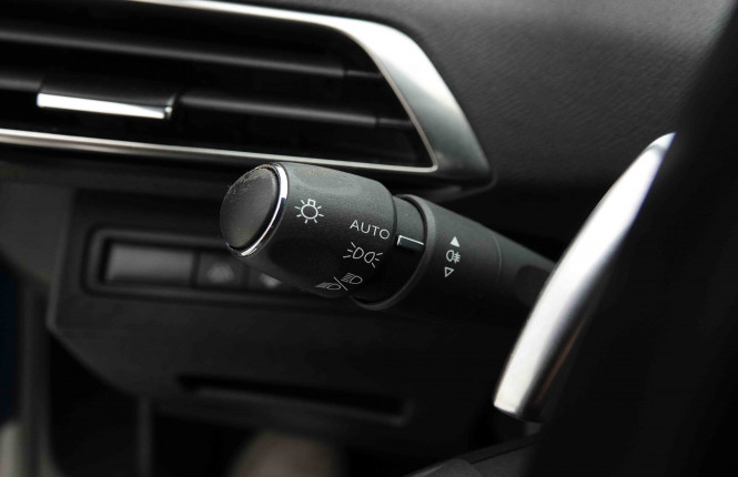 PEUGEOT_PEUGEOT_3008_2654450_16.jpg