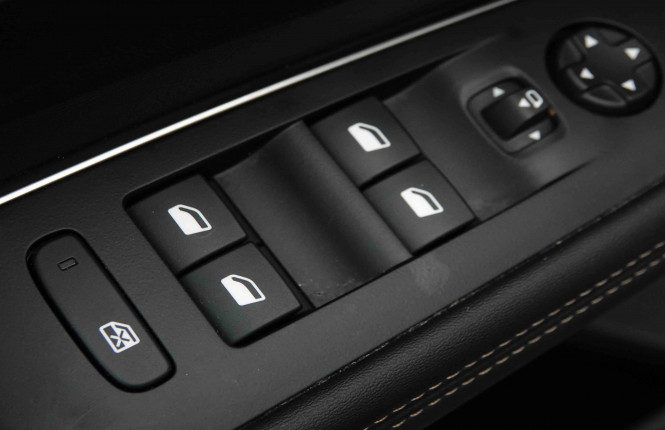 PEUGEOT_PEUGEOT_3008_2654450_22.jpg