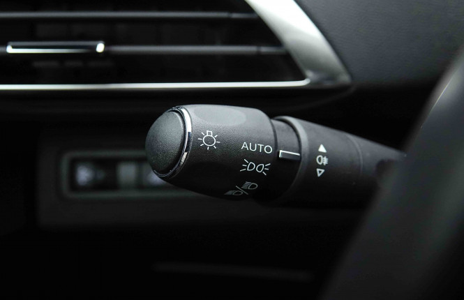 PEUGEOT_PEUGEOT_3008_2654669_17.jpg PEUGEOT_PEUGEOT_3008_2654669_17.jpg