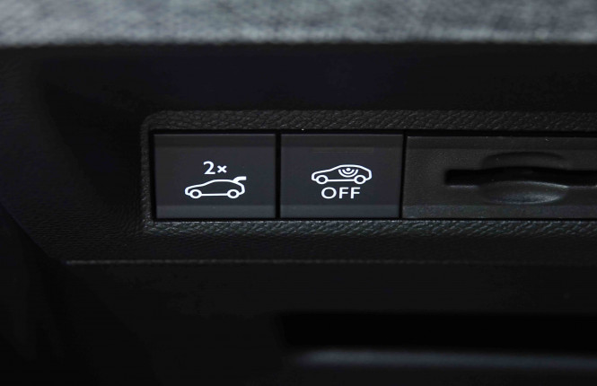 PEUGEOT_PEUGEOT_3008_2655597_22.jpg PEUGEOT_PEUGEOT_3008_2655597_22.jpg