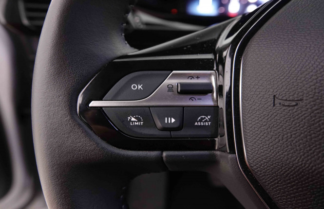 PEUGEOT_PEUGEOT_308_2548536_15.jpg