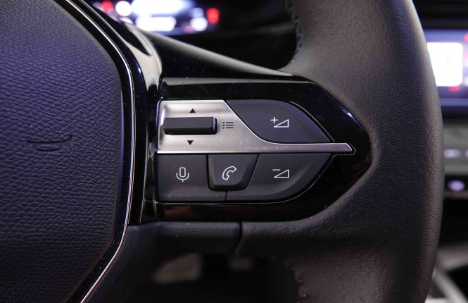 PEUGEOT_PEUGEOT_308_2548536_16.jpg