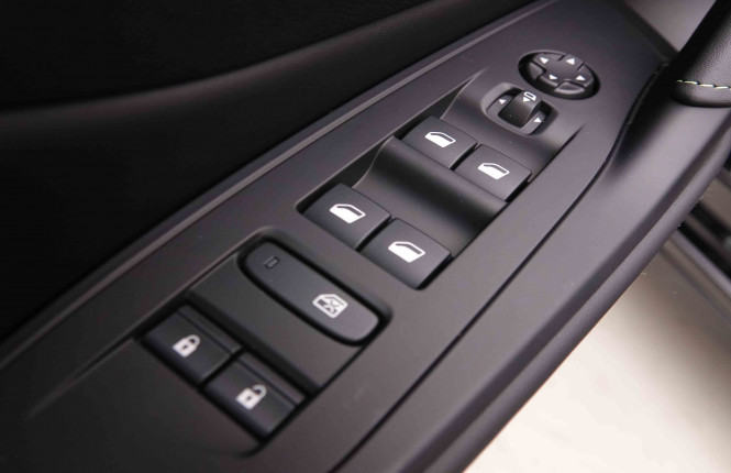 PEUGEOT_PEUGEOT_308_2550568_22.jpg