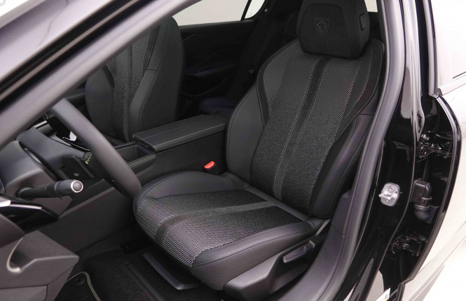 PEUGEOT_PEUGEOT_308_2550568_6.jpg