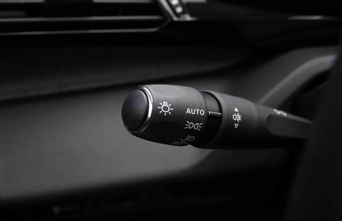 PEUGEOT_PEUGEOT_308_2550963_15.jpg PEUGEOT_PEUGEOT_308_2550963_15.jpg