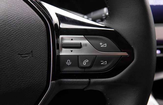 PEUGEOT_PEUGEOT_308_2550970_18.jpg PEUGEOT_PEUGEOT_308_2550970_18.jpg