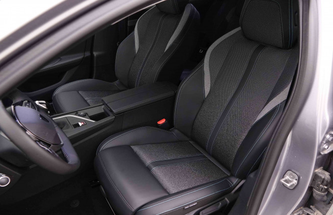 PEUGEOT_PEUGEOT_308_2550970_6.jpg PEUGEOT_PEUGEOT_308_2550970_6.jpg