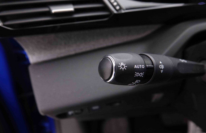 PEUGEOT_PEUGEOT_308_2551092_15.jpg
