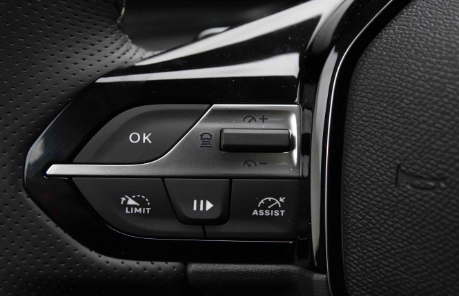 PEUGEOT_PEUGEOT_308_2652091_19.jpg PEUGEOT_PEUGEOT_308_2652091_19.jpg