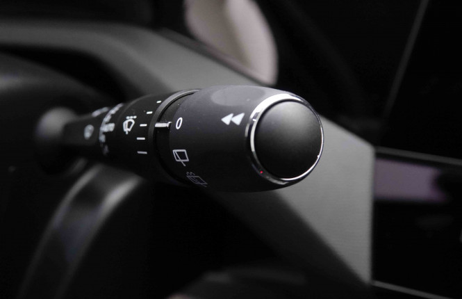 PEUGEOT_PEUGEOT_308_2652100_16.jpg PEUGEOT_PEUGEOT_308_2652100_16.jpg