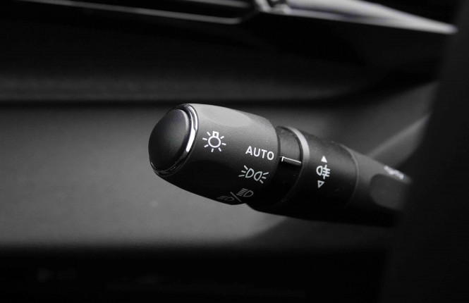 PEUGEOT_PEUGEOT_308_2652258_16.jpg PEUGEOT_PEUGEOT_308_2652258_16.jpg