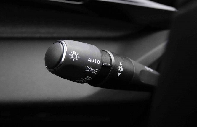 PEUGEOT_PEUGEOT_308_2652259_16.jpg PEUGEOT_PEUGEOT_308_2652259_16.jpg