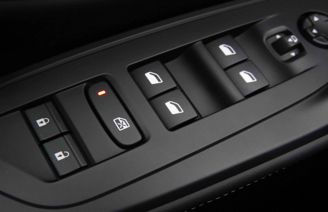 PEUGEOT_PEUGEOT_308_2652262_20.jpg PEUGEOT_PEUGEOT_308_2652262_20.jpg