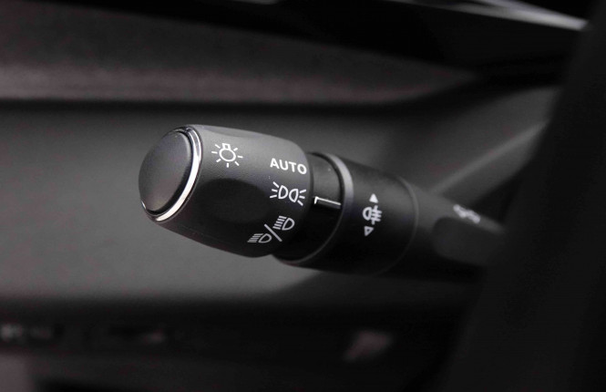 PEUGEOT_PEUGEOT_308_2652599_16.jpg PEUGEOT_PEUGEOT_308_2652599_16.jpg