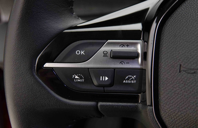 PEUGEOT_PEUGEOT_308_2653870_17.jpg