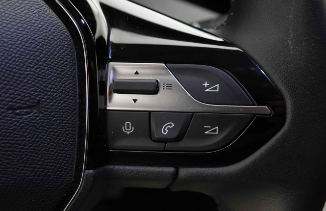 PEUGEOT_PEUGEOT_308_2653870_18.jpg