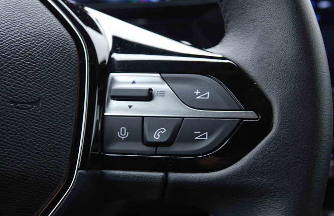 PEUGEOT_PEUGEOT_308_2655085_17.jpg PEUGEOT_PEUGEOT_308_2655085_17.jpg