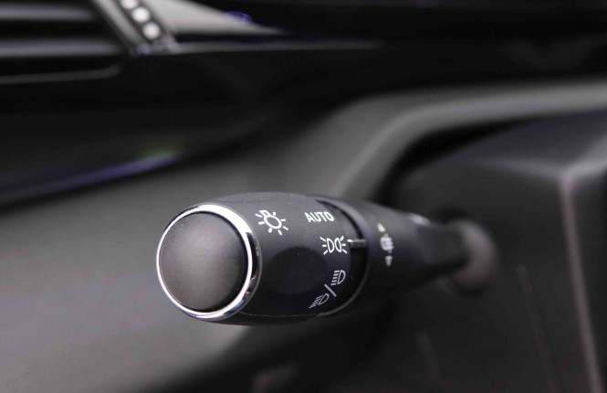 PEUGEOT_PEUGEOT_408_2548245_17.jpg
