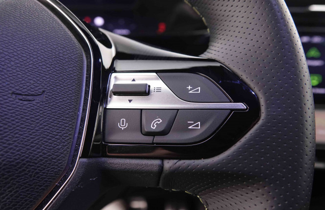 PEUGEOT_PEUGEOT_408_2548245_20.jpg