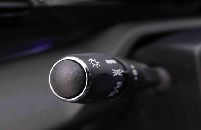 PEUGEOT_PEUGEOT_408_2548403_17.jpg