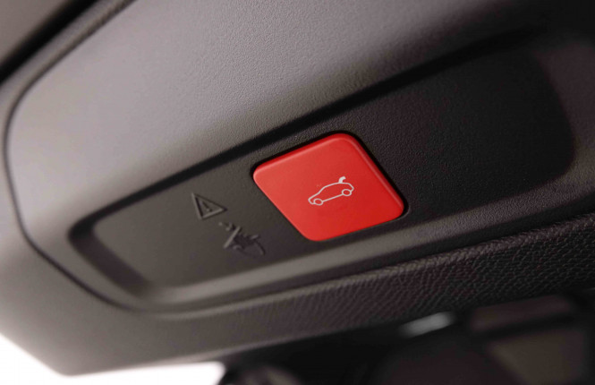 PEUGEOT_PEUGEOT_408_2548403_6.jpg