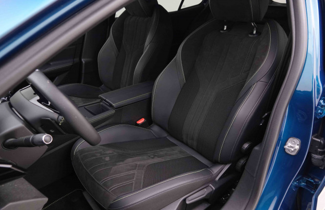 PEUGEOT_PEUGEOT_408_2548403_7.jpg
