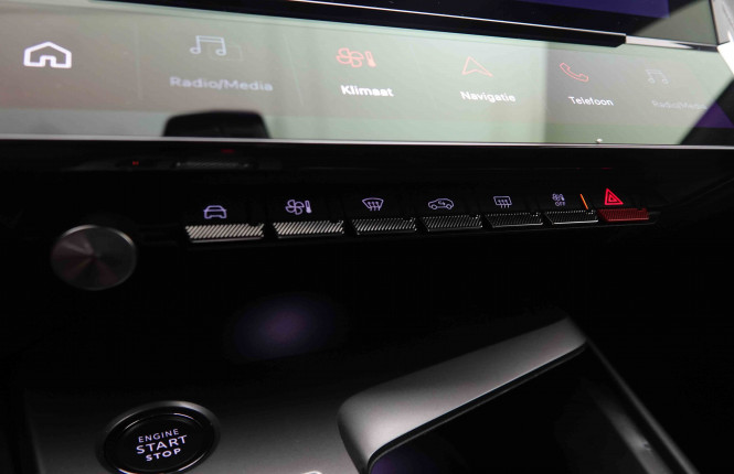 PEUGEOT_PEUGEOT_408_2550585_15.jpg PEUGEOT_PEUGEOT_408_2550585_15.jpg