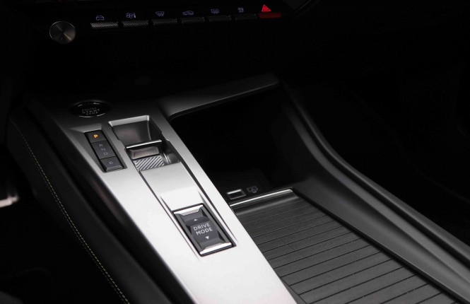 PEUGEOT_PEUGEOT_408_2550588_14.jpg PEUGEOT_PEUGEOT_408_2550588_14.jpg