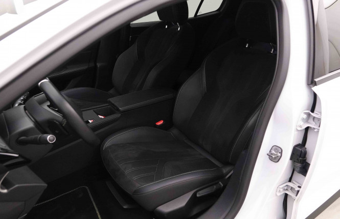 PEUGEOT_PEUGEOT_408_2652452_7.jpg PEUGEOT_PEUGEOT_408_2652452_7.jpg