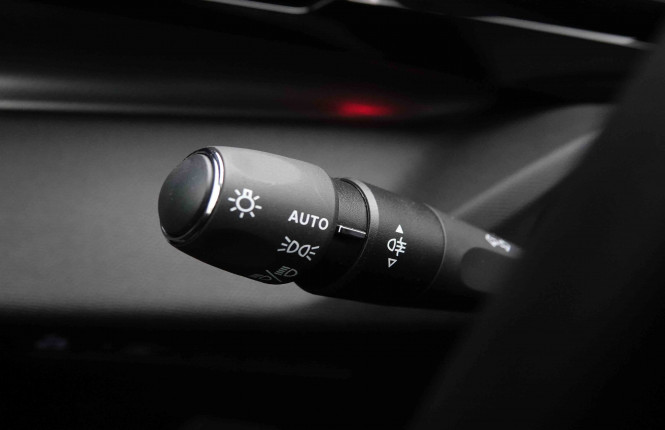 PEUGEOT_PEUGEOT_408_2653099_17.jpg PEUGEOT_PEUGEOT_408_2653099_17.jpg