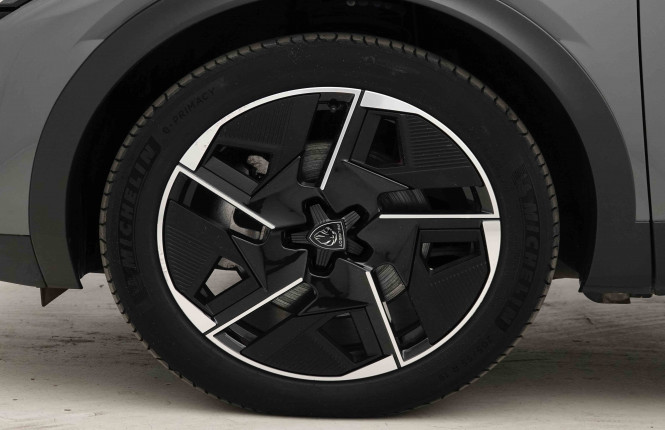 PEUGEOT_PEUGEOT_408_2653883_22.jpg PEUGEOT_PEUGEOT_408_2653883_22.jpg