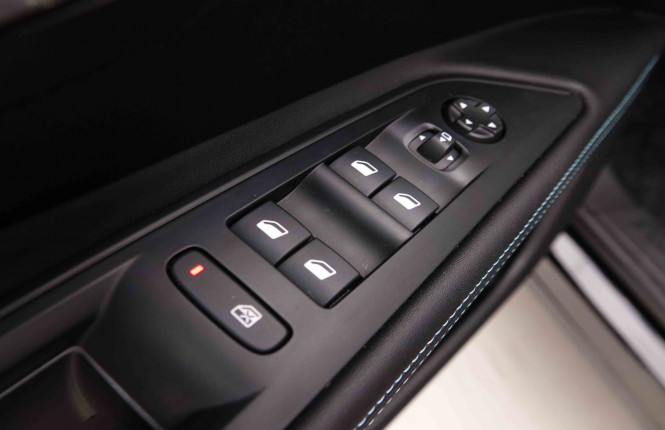 PEUGEOT_PEUGEOT_5008_2548171_22.jpg