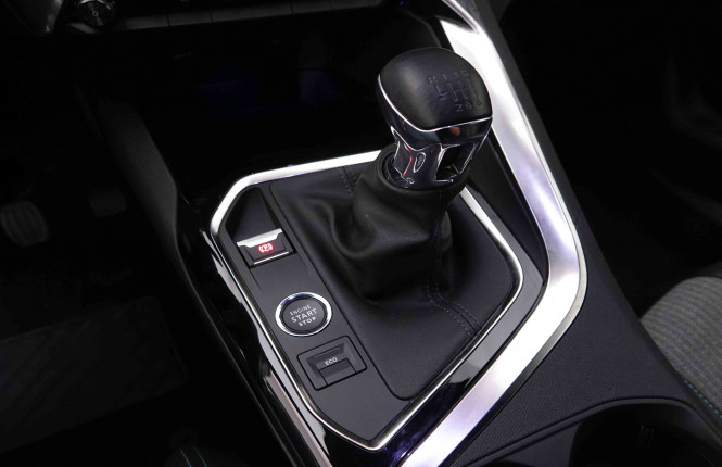PEUGEOT_PEUGEOT_5008_2548180_16.jpg