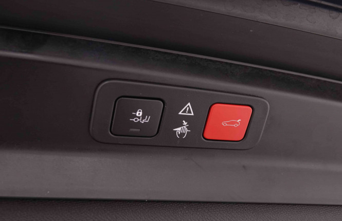 PEUGEOT_PEUGEOT_5008_2548234_6.jpg