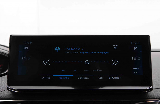 PEUGEOT_PEUGEOT_5008_2550738_11.jpg PEUGEOT_PEUGEOT_5008_2550738_11.jpg