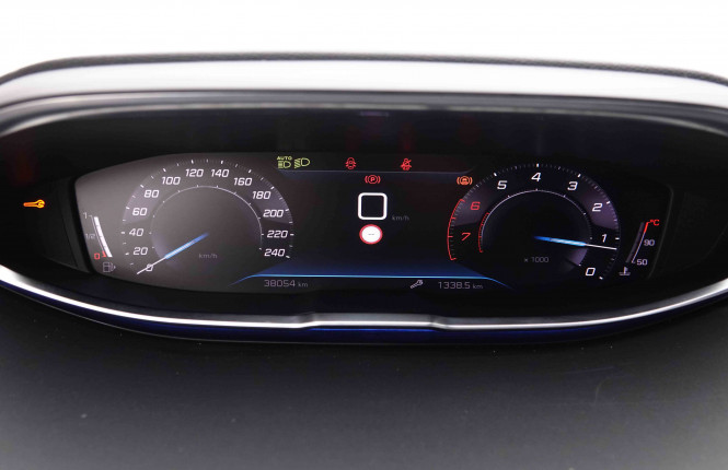 PEUGEOT_PEUGEOT_5008_2550739_16.jpg PEUGEOT_PEUGEOT_5008_2550739_16.jpg