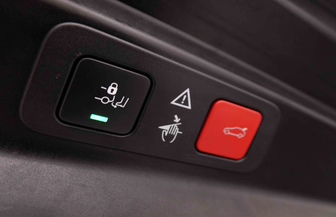 PEUGEOT_PEUGEOT_5008_2550739_6.jpg PEUGEOT_PEUGEOT_5008_2550739_6.jpg