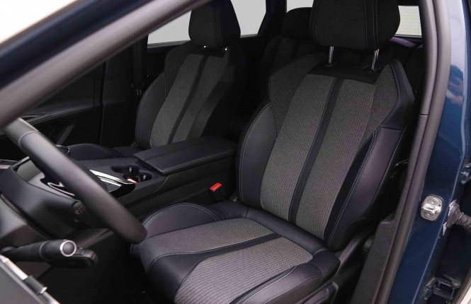 PEUGEOT_PEUGEOT_5008_2550739_7.jpg PEUGEOT_PEUGEOT_5008_2550739_7.jpg