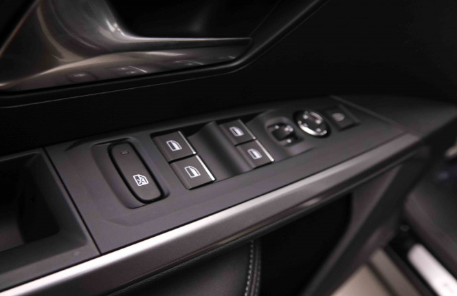 PEUGEOT_PEUGEOT_5008_2550862_23.jpg PEUGEOT_PEUGEOT_5008_2550862_23.jpg