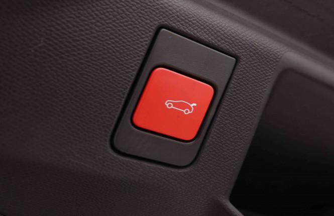 PEUGEOT_PEUGEOT_5008_2550862_6.jpg PEUGEOT_PEUGEOT_5008_2550862_6.jpg