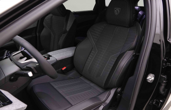 PEUGEOT_PEUGEOT_5008_2550862_7.jpg PEUGEOT_PEUGEOT_5008_2550862_7.jpg