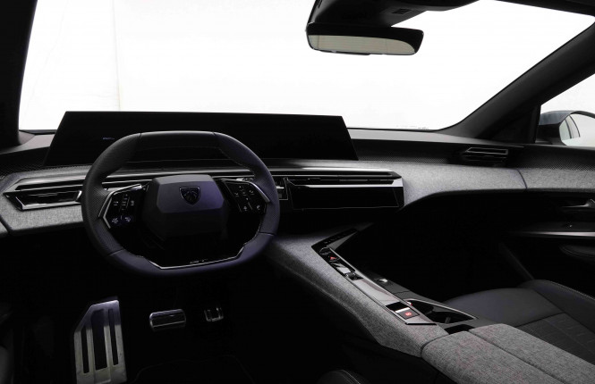 PEUGEOT_PEUGEOT_5008_2551304_8.jpg