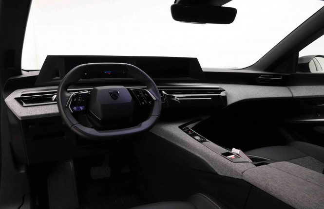 PEUGEOT_PEUGEOT_5008_2652149_7.jpg